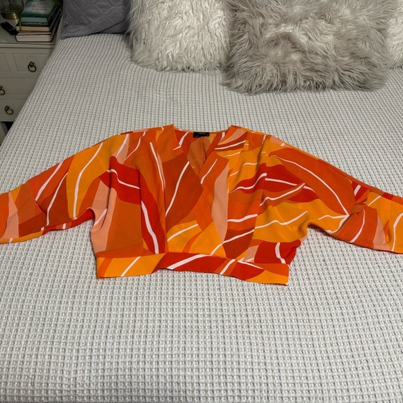 Milk & Honey Top Size M (#226) - Picture 1 of 7